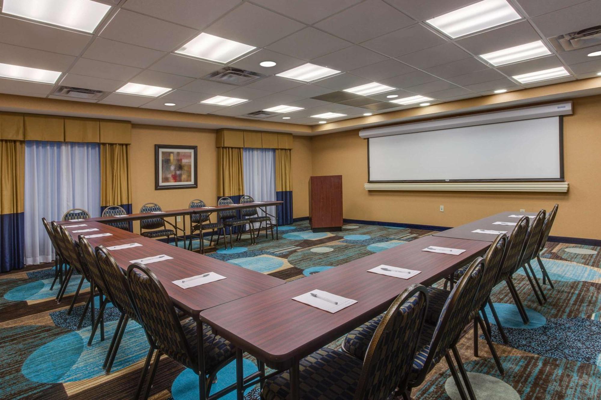 Hampton Inn Clearfield Buitenkant foto